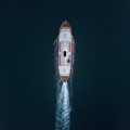 Wat betekent het spreekwoord het schip ingaan?