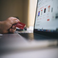 Hoe werkt het uitbetalen bij een online casino en hoe lang duurt het?